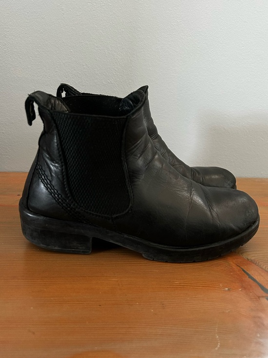 Bueno Shoes - Bueno ‘Florida’ Chelsea boots